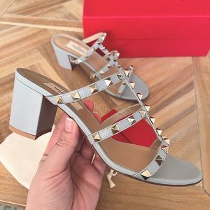 Valentino Garavani - Rockstud Heeled Sandal Light Gray/Blue